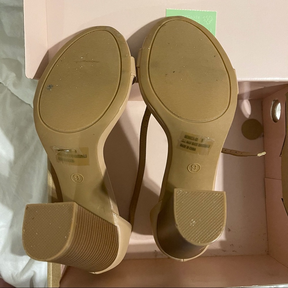 Nude Heels - Picture 3 of 7